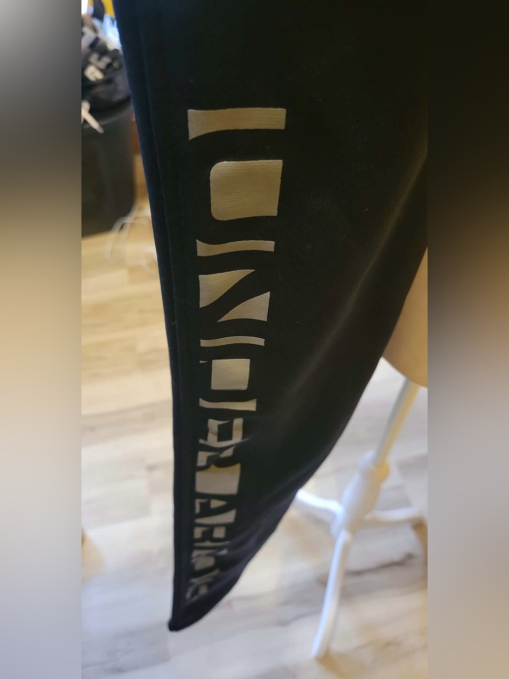 Under Armour Black Men's Jogger Sweatpants - Picture 4 of 6